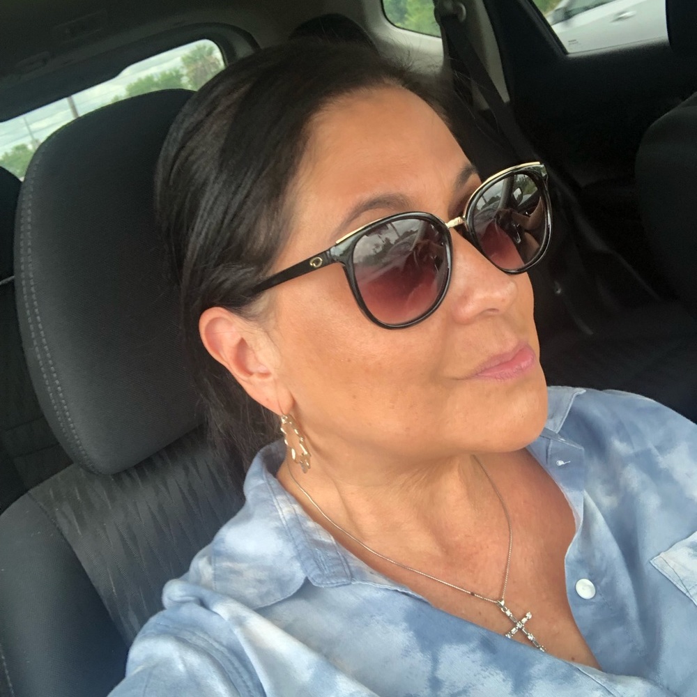 Meet your Posher, Teresa